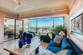 Amapas Oasis with Panoramic Views, Walk to Beach